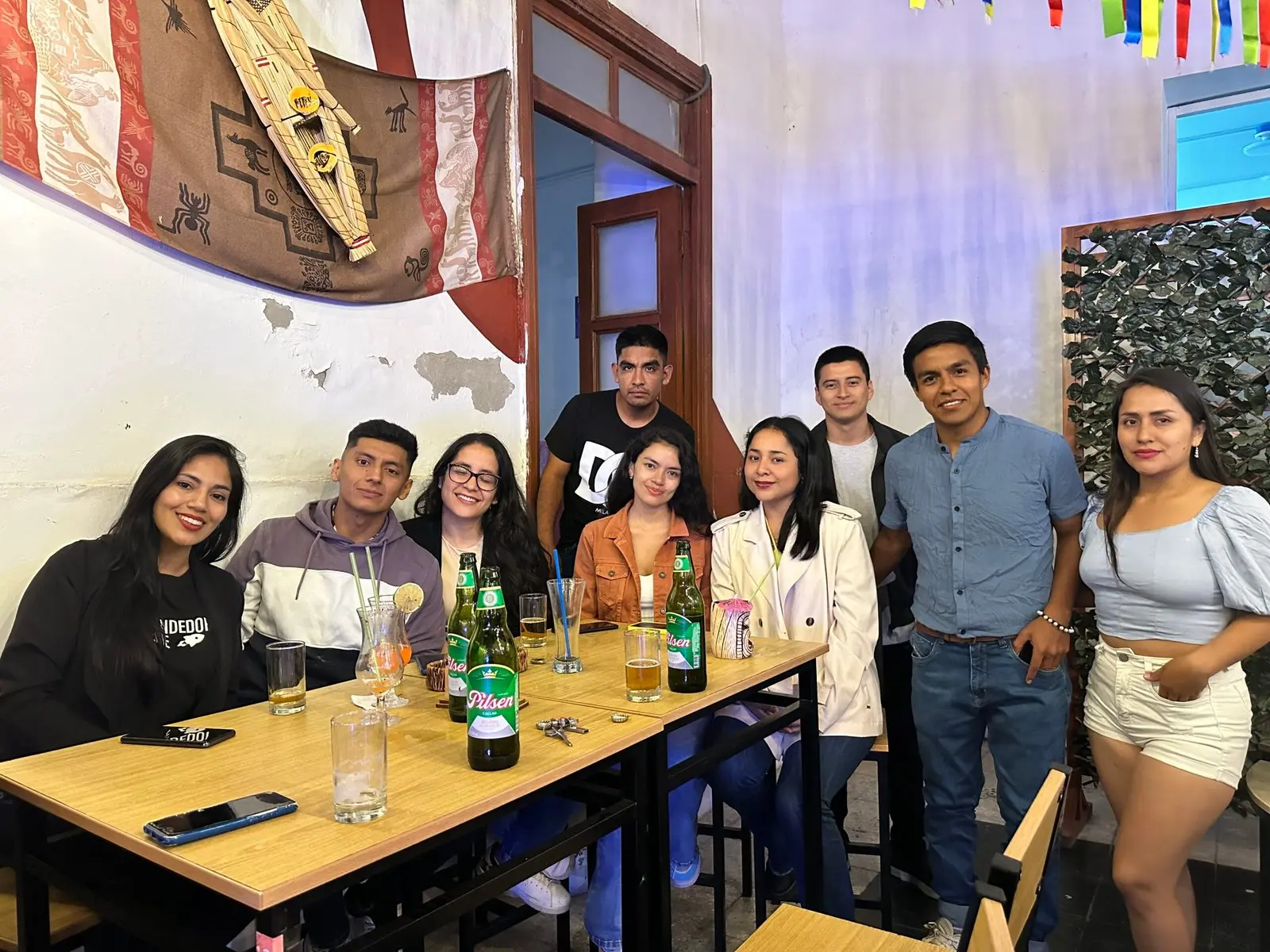 EXPERIENCIA-Los-viernes-de-afterwork-scaled