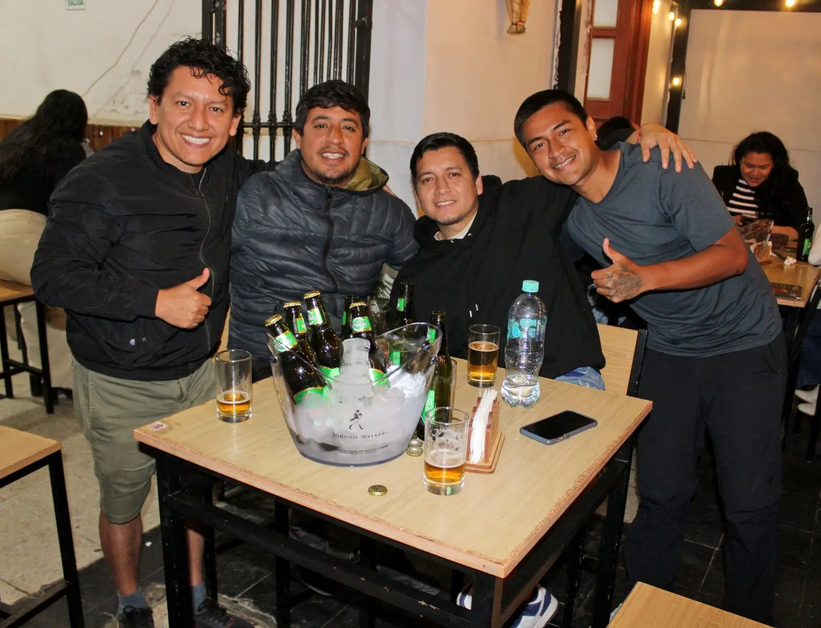 MIERCOLES-DE-AFTER-OFFICE